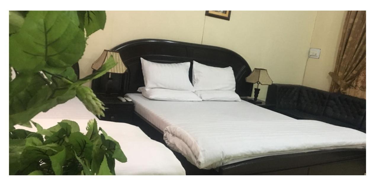 Luxury Inn Карачи Екстериор снимка