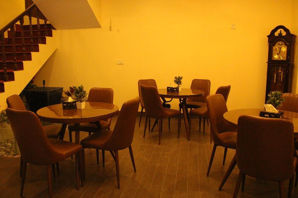 Luxury Inn Карачи Екстериор снимка